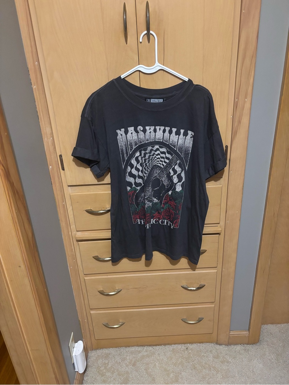 NWT Nashville Graphic Black Short-Sleeve Tee
